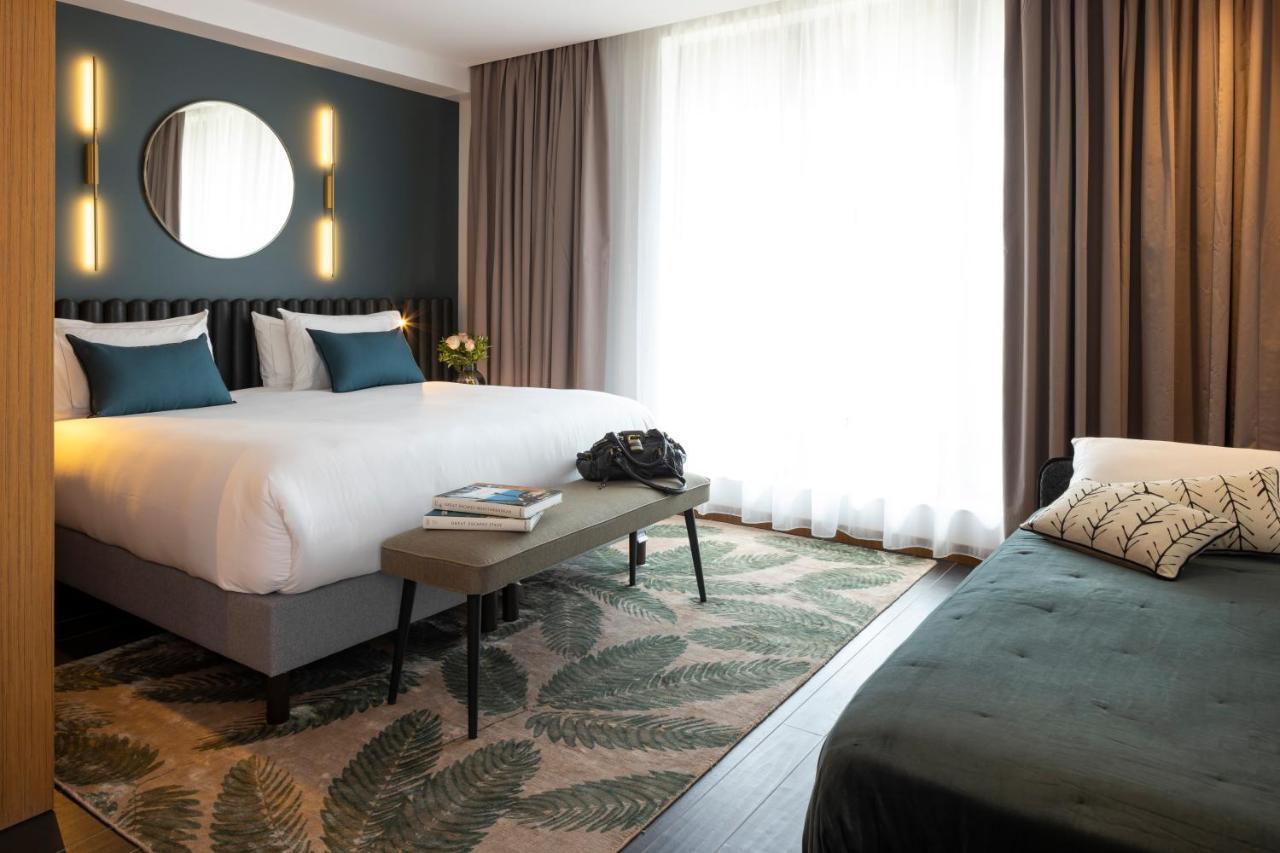 Howard Sur Seine - Asnieres Paris La Defense Exterior photo